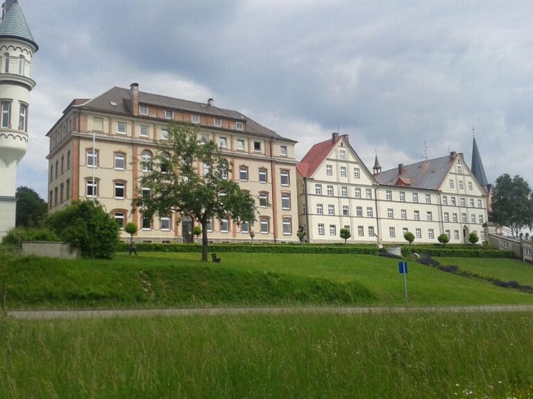 1280px Kloster Bonlanden 2 768x576