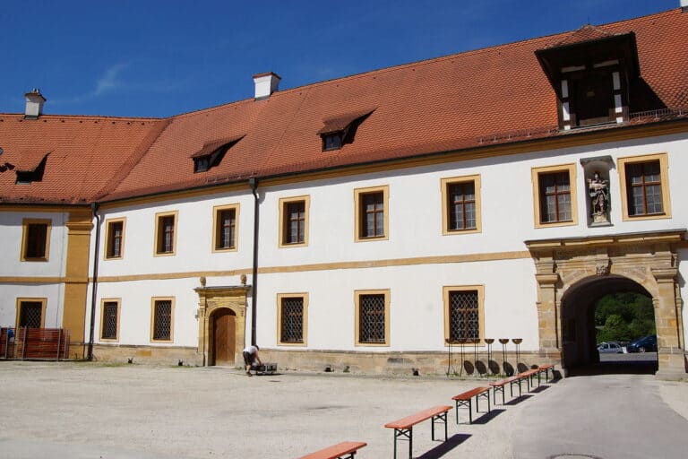 1280px Kloster Ensdorf AS 010 768x512