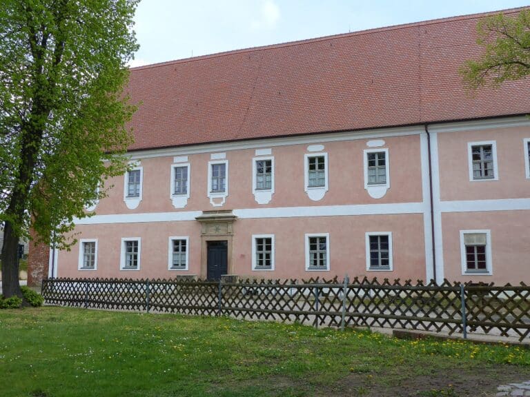 2560px Kloster Marienstern Muehlberg 12 768x576