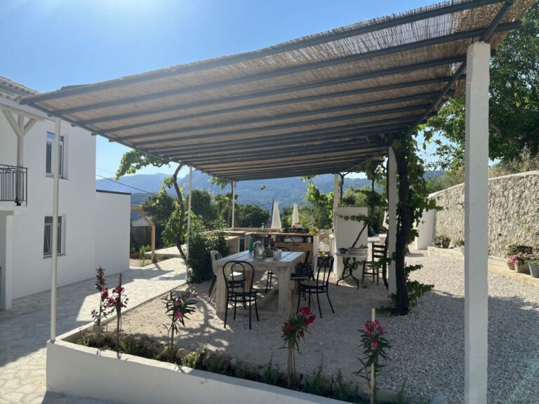 Aussenkueche scaled e1655715143115 768x576