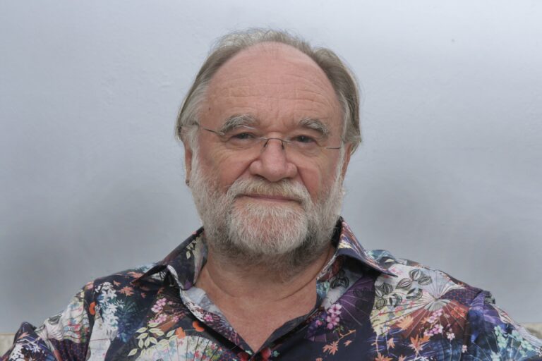 2016 plain backdrop Kopie 768x512