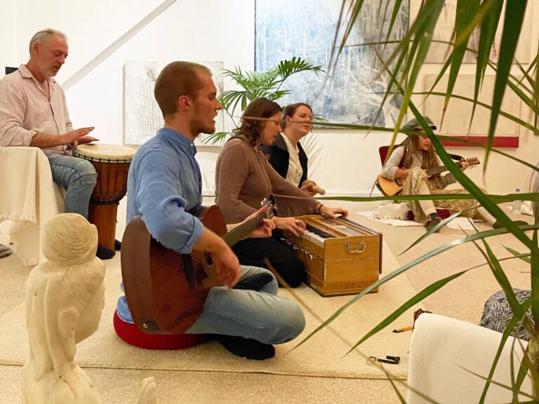 Mantra Evening vertical 768x576