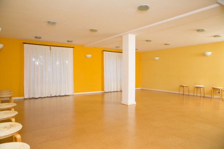 m Haus der Stille Koerperuebungsraum 047 by Anna Siggelkow 768x512