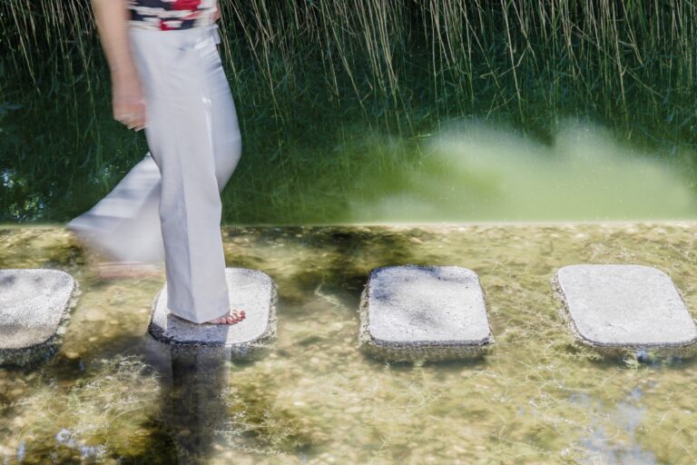 m Haus der Stille Ueber Wasser laufen 5U3A0046 768x512