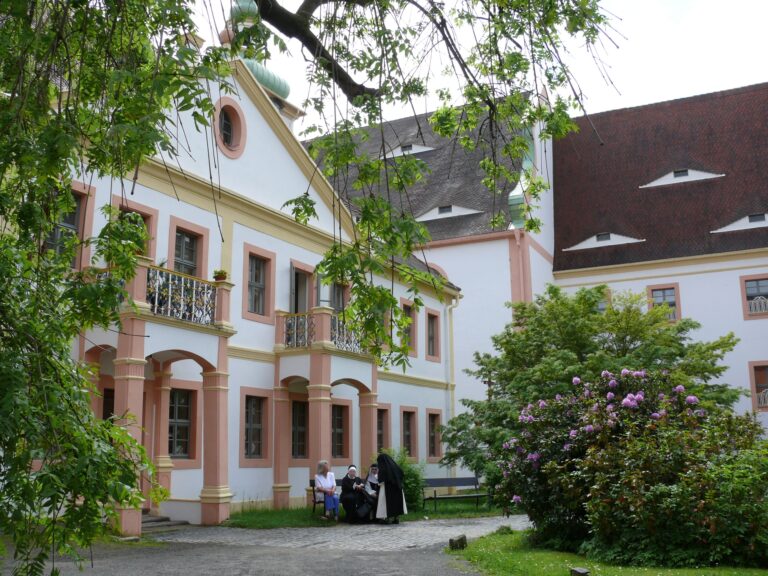 Anlage Kloster Fruehling P1050807 768x576